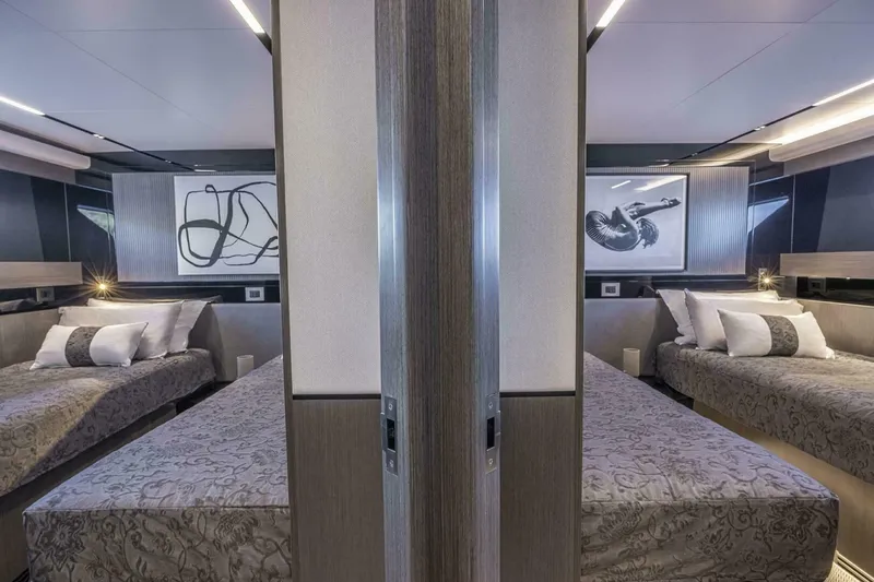 Slide: The Image of Pearl 82 2026 - 4731323