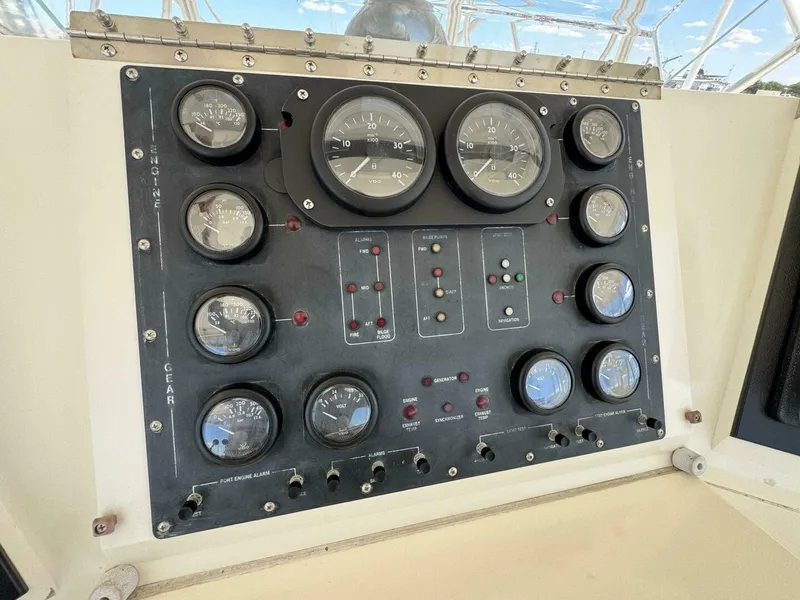 Slide: The Image of 1989 Bertram 50 Convertible Power 9824149 980865136 0 020620251307 5 - 5363813