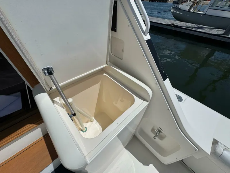 Slide: The Image of 1989 Bertram 50 Convertible Power 9824149 980865149 0 020620251308 18 - 5363800