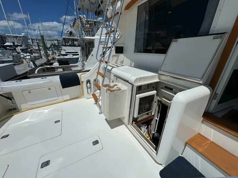 Slide: The Image of 1989 Bertram 50 Convertible Power 9824149 980865147 0 020620251308 16 - 5363802