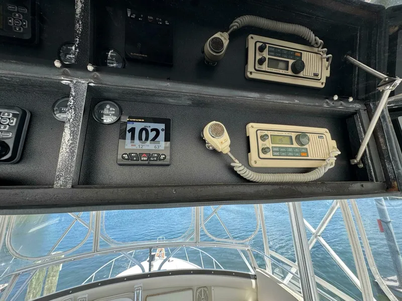 Slide: The Image of 1989 Bertram 50 Convertible Power 9824149 980865139 0 020620251308 8 - 5363811