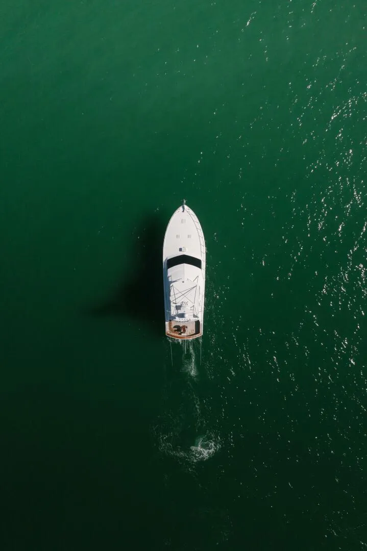 Slide: The Image of 2005 Hatteras 68 Convertible- Birds Eye View - 4739319