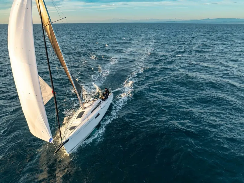 Slide: The Image of Beneteau First 30 Reaching - 5106674
