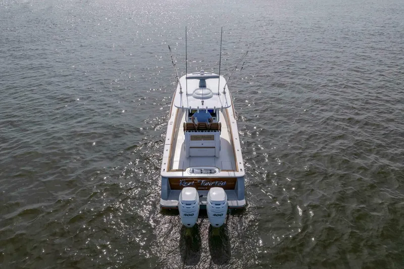 Slide: The Image of Valhalla 33 - exterior profile 2020 Valhalla 33 Center Console - 4737375