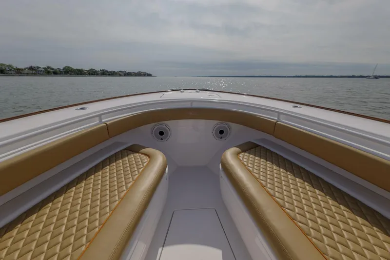 Slide: The Image of Valhalla 33 - exterior bow 2020 Valhalla 33 Center Console - 4737348