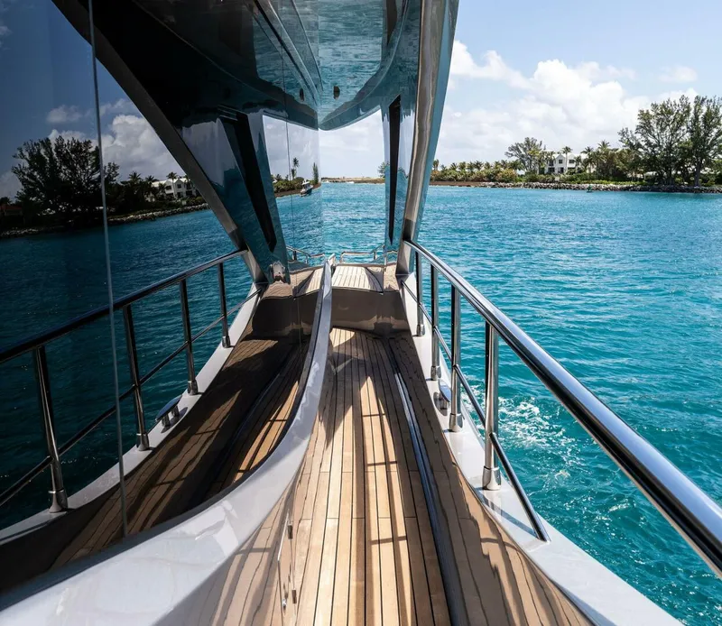 Slide: The Image of Aquitalia Flybridge 2024 - 5195823