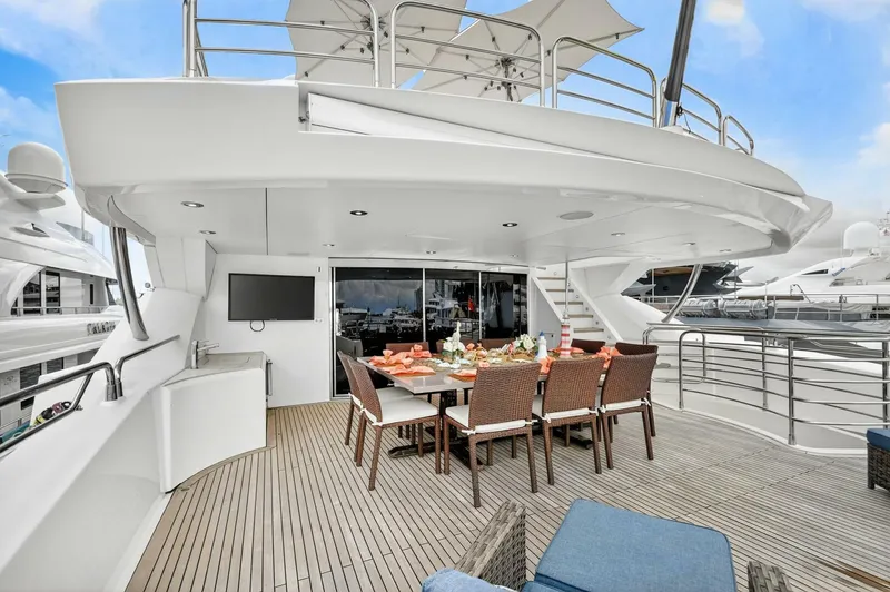 Slide: The Image of Sunseeker 40m 2010 - 5730617