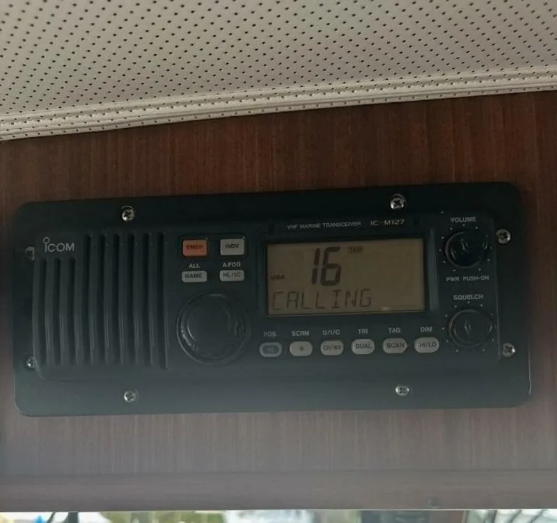 Slide: The Image of Hatteras 53 Extended Deck Motor Yacht 1984 - 4741291