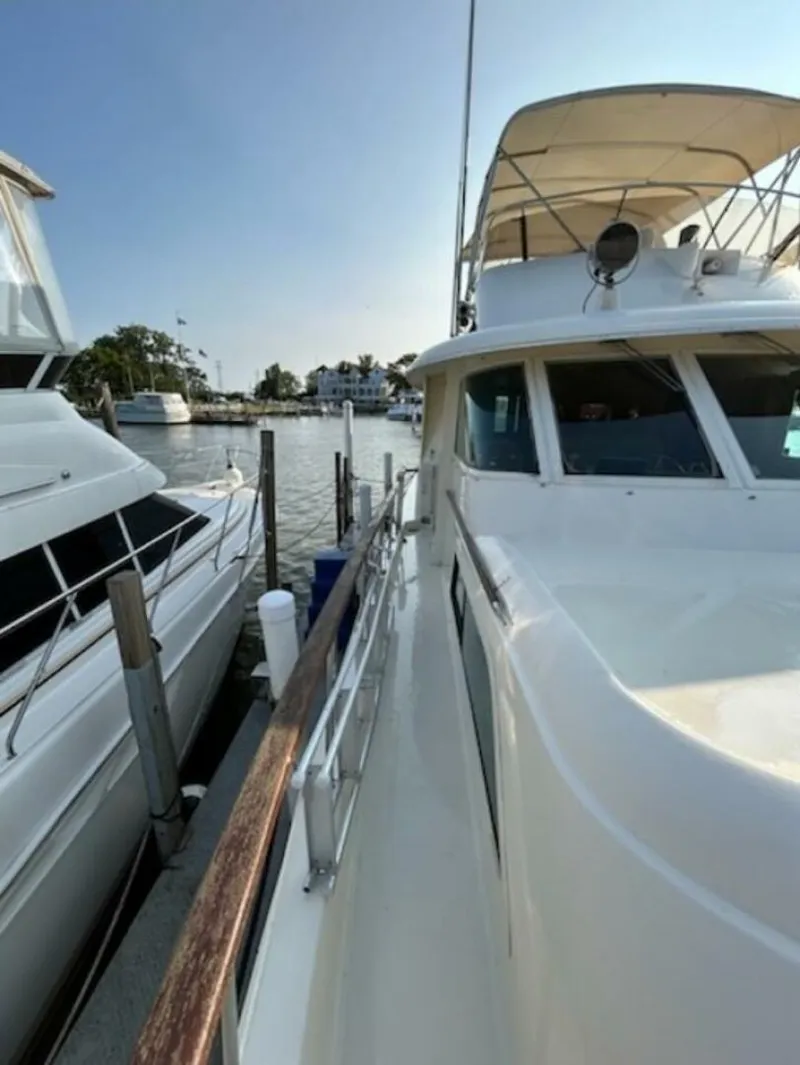 Slide: The Image of Hatteras 53 Extended Deck Motor Yacht 1984 - 4741261