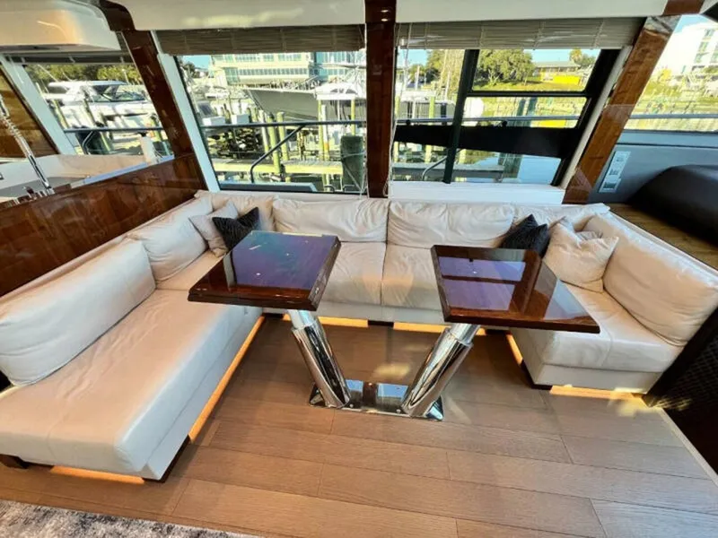 Slide: The Image of Fairline Squadron 2020 - 4741373