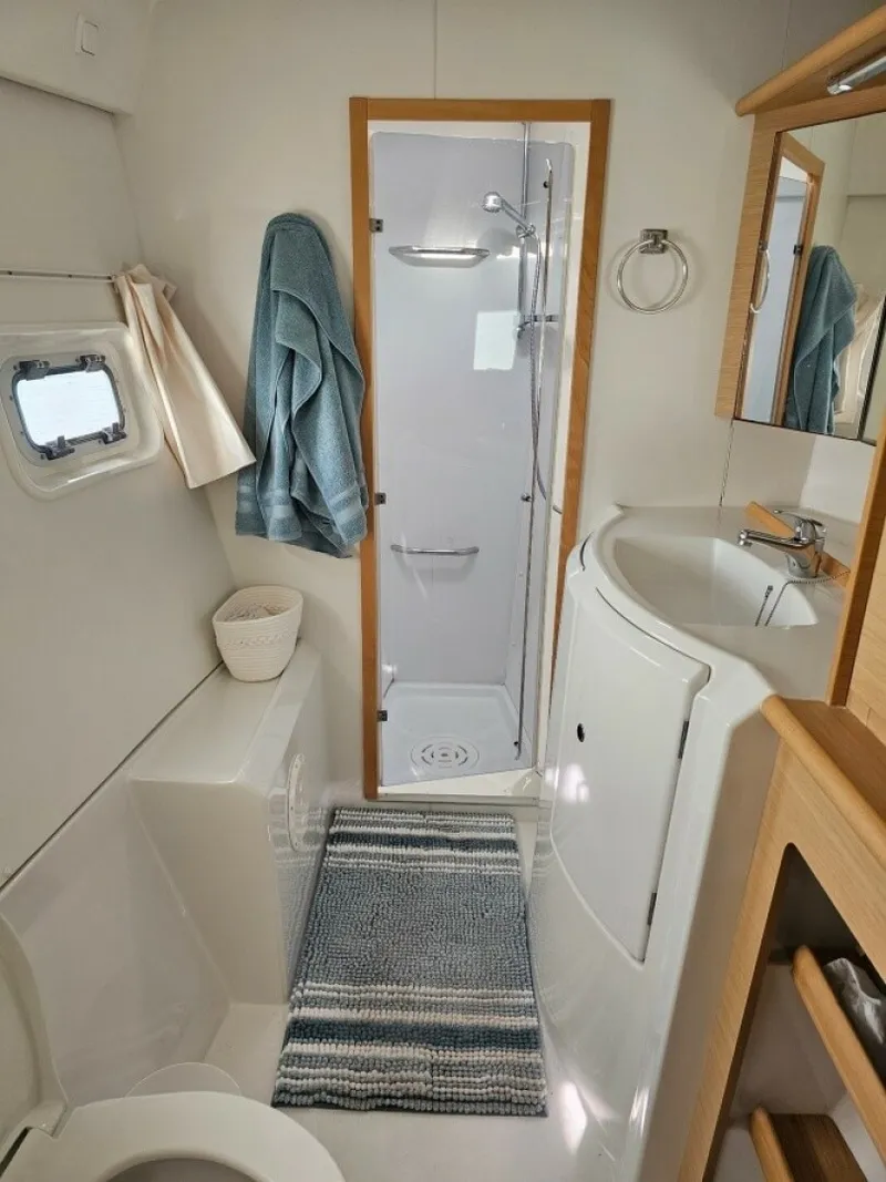 Slide: The Image of Used Sail Catamaran for sale 2008 Lagoon 420 - MOONDANCE - 5154490