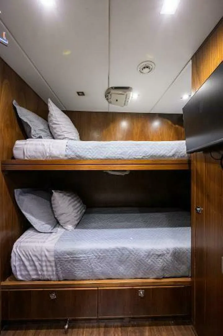 Slide: The Image of Hargrave 100 Second Amendment- Crew Quarters  2018 Hargrave 100 Raised Pilothouse Second Amendment  - 4744511