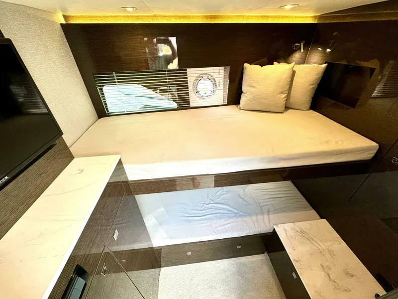 Slide: The Image of Cruisers 50 Cantius 2020 - 4744508