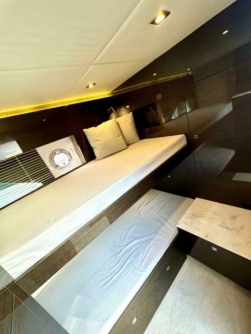 Slide: The Image of Cruisers 50 Cantius 2020 - 4744515