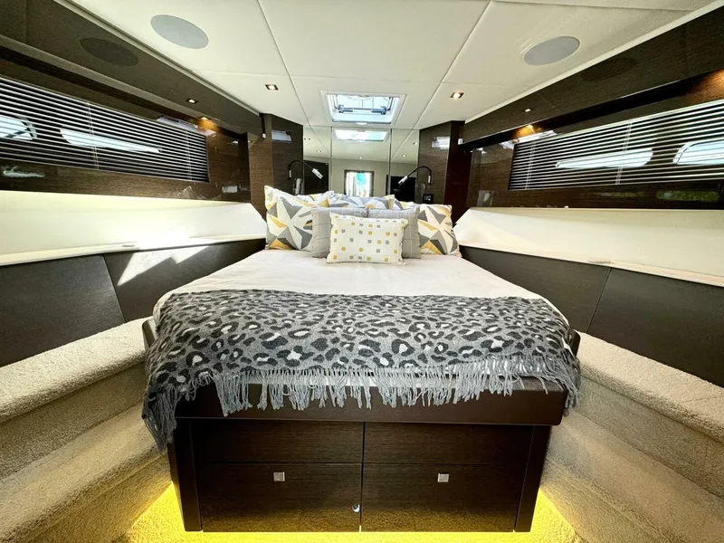 Slide: The Image of Cruisers Yachts 50 Cantius 2020 - 4744492