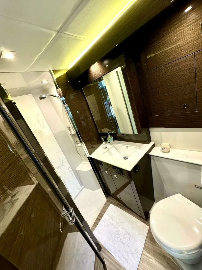 Slide: The Image of Cruisers Yachts 50 Cantius 2020 - 4744532