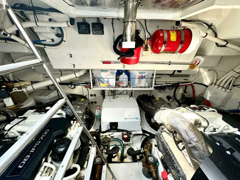 Slide: The Image of Cruisers Yachts 50 Cantius 2020 - 4744575