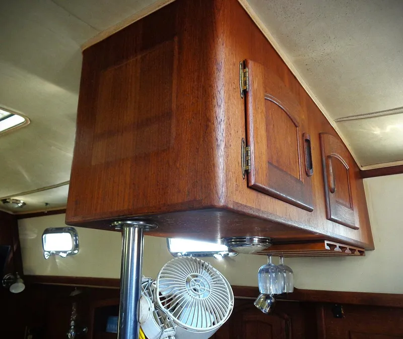 Slide: The Image of Pacific Seacraft 37 1995 - 4745374