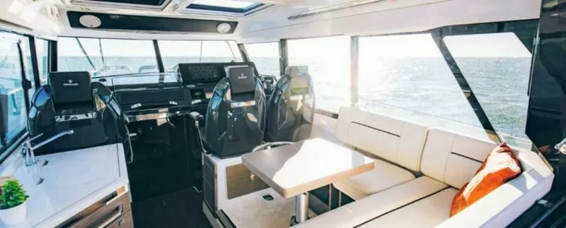 Slide: The Image of Wellcraft 38 Explorer 2025 - 4745534