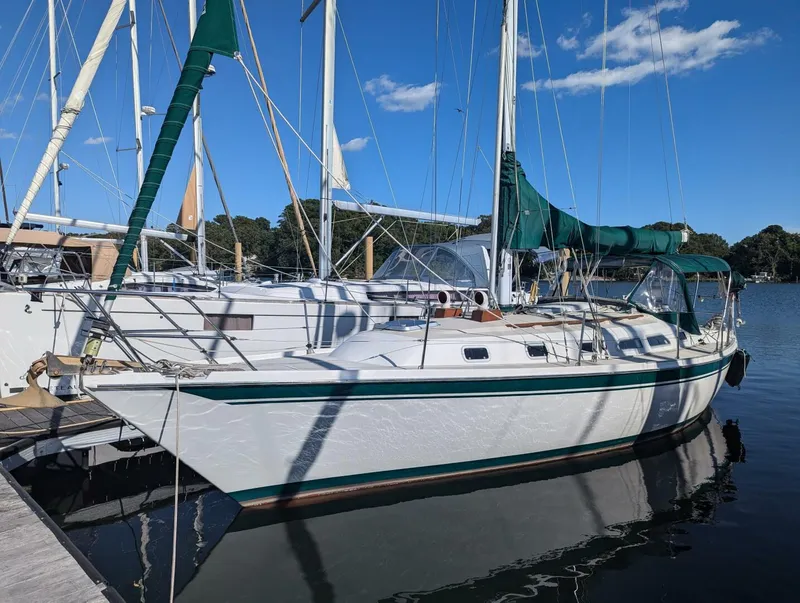 Slide: The Image of Ericson 38 1988 - 4745817