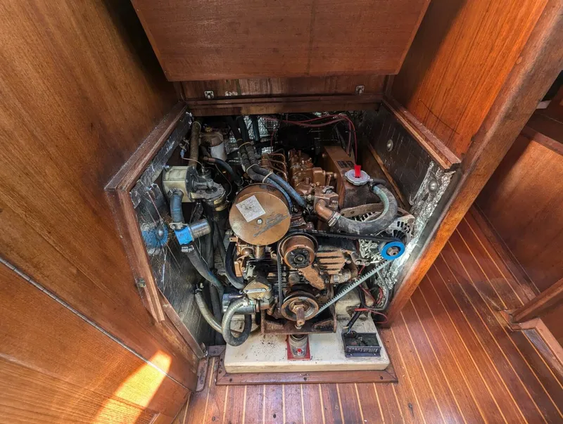 Slide: The Image of Ericson 38 1988 - 4745843