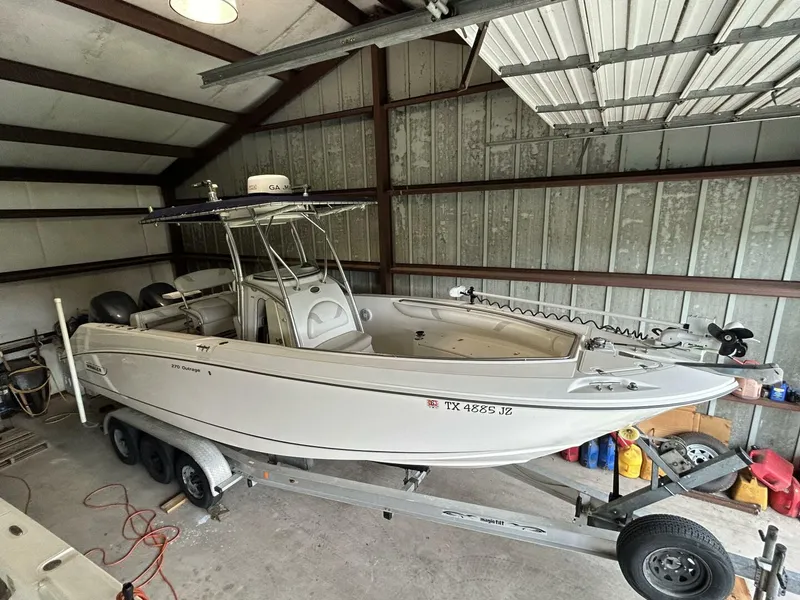 Slide: The Image of Boston Whaler 270 Outrage 2004 - 4746318