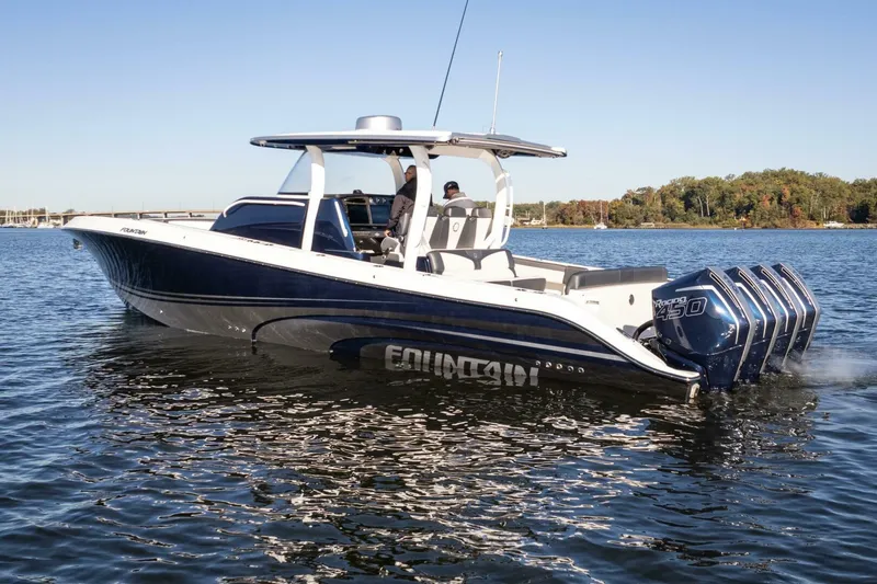 Slide: The Image of Fountain 43 NX 2022 - 4746335