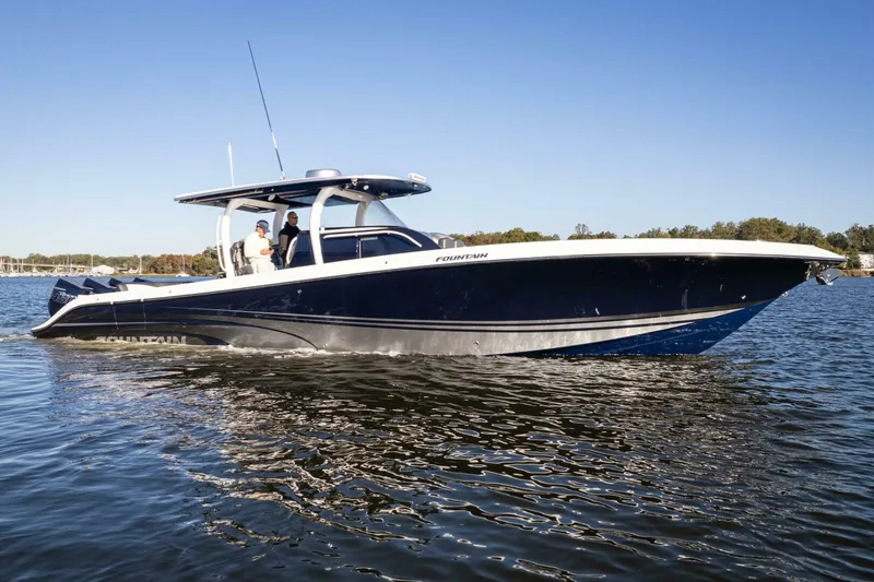 Slide: The Image of Fountain 43 NX 2022 - 4746346