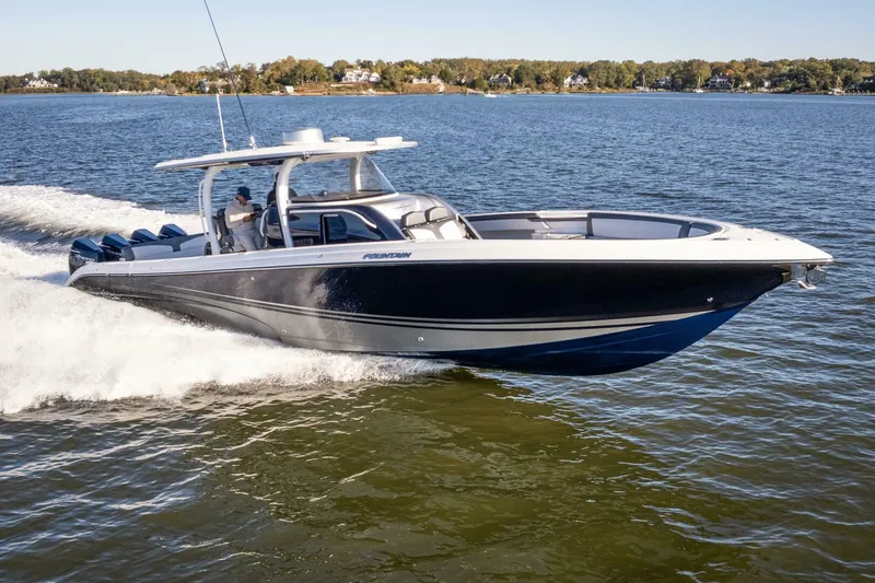 Slide: The Image of Fountain 43 NX 2022 - 4746325