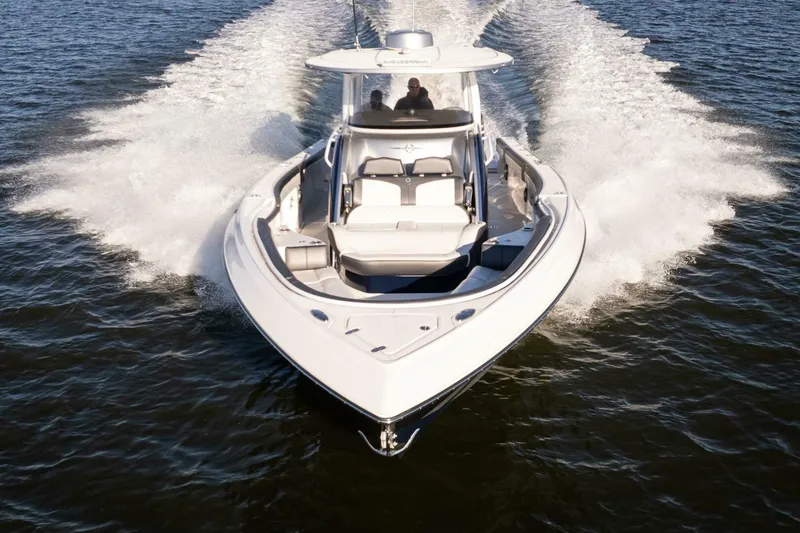 Slide: The Image of Fountain 43 NX 2022 - 4746326