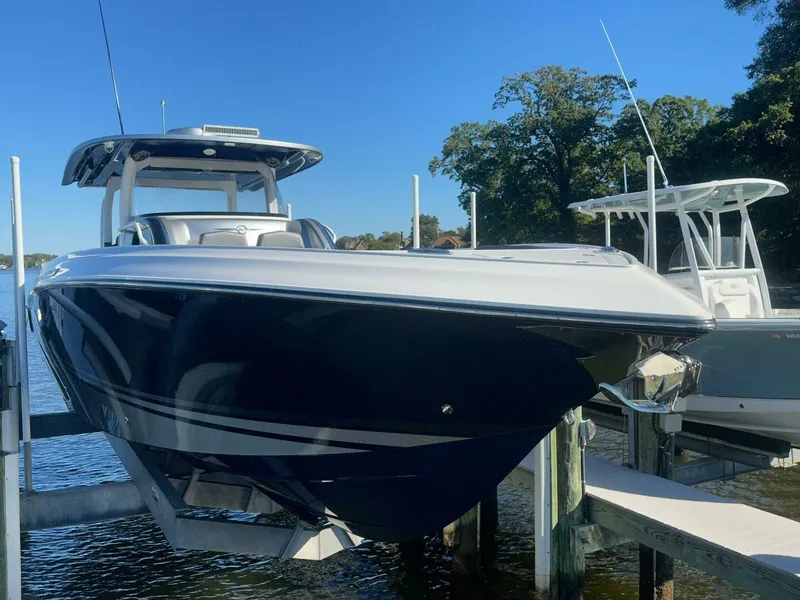 Slide: The Image of Fountain 43 NX 2022 - 4746381