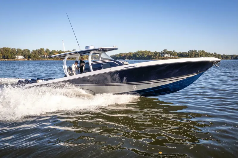 Slide: The Image of Fountain 43 NX 2022 - 4746328