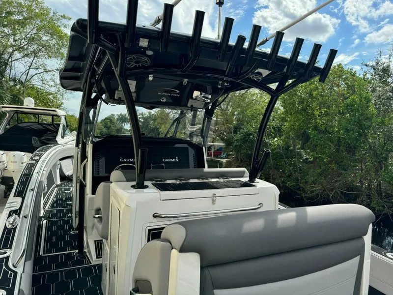 Slide: The Image of Nor-Tech 392 Super Fish 2024 - 4747826