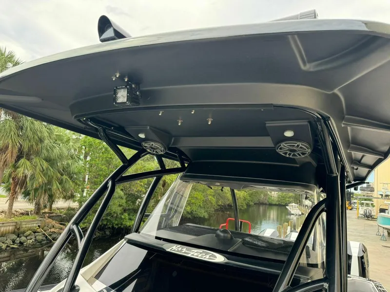 Slide: The Image of Nor-Tech 392 Super Fish 2024 - 4747841