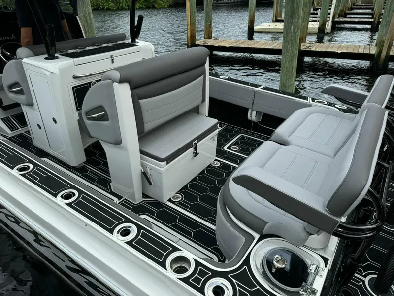 Slide: The Image of Nor-Tech 392 Super Fish 2024 - 4747798