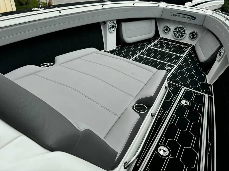 Slide: The Image of Nor-Tech 392 Super Fish 2024 - 4747847