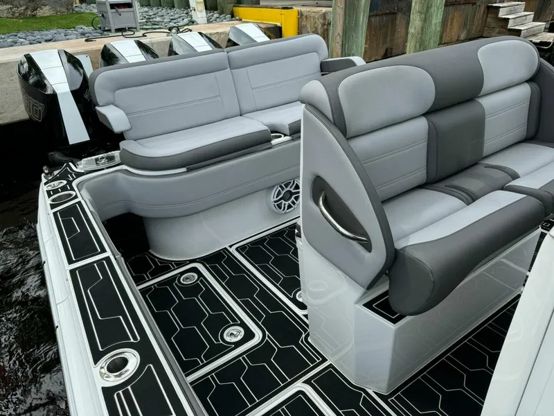 Slide: The Image of Nor-Tech 392 Super Fish 2024 - 4747799