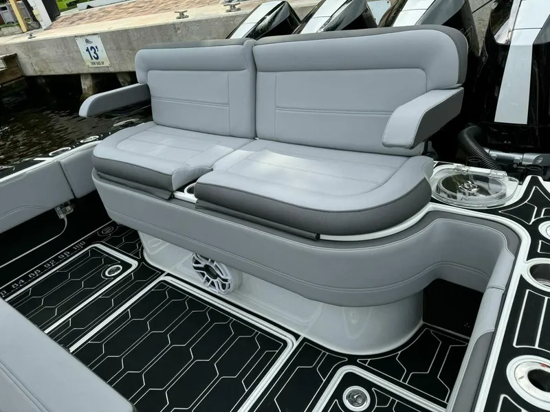 Slide: The Image of Nor-Tech 392 Super Fish 2024 - 4747802