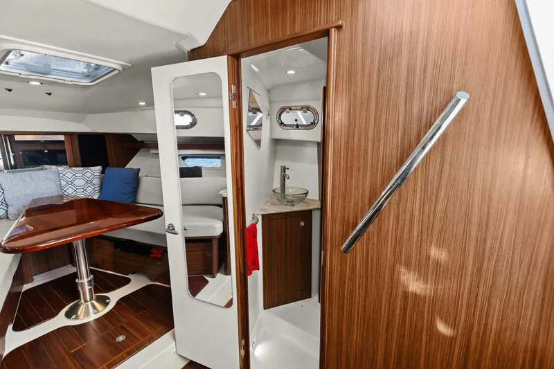 Slide: The Image of Pursuit 355 OS 2018 - 4857489