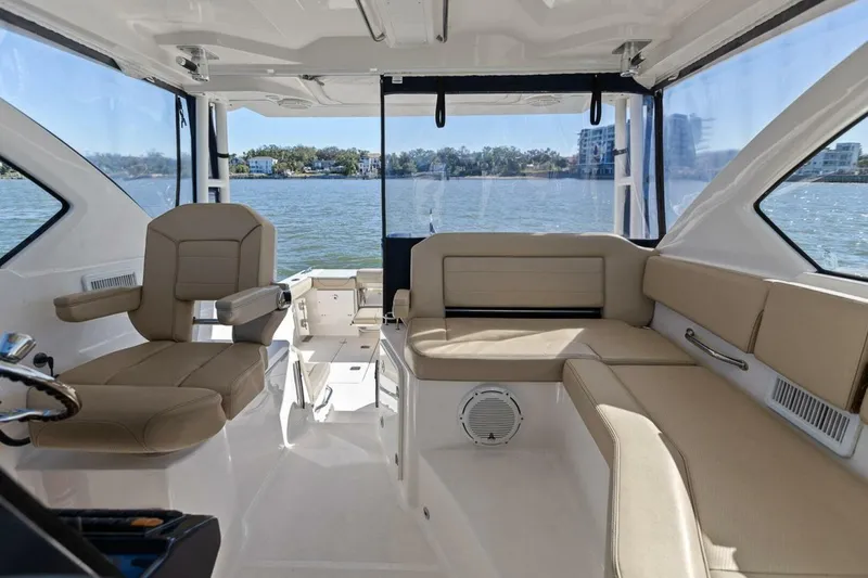 Slide: The Image of Pursuit 355 OS 2018 - 4857514