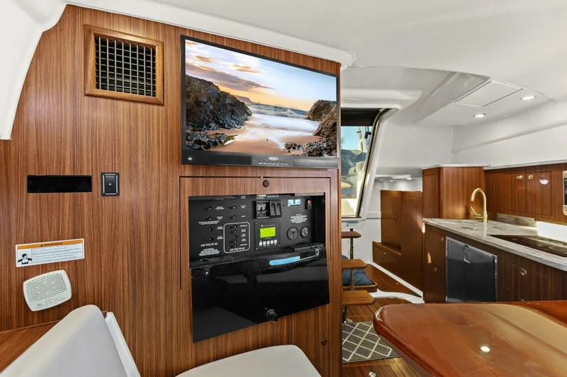 Slide: The Image of Pursuit 355 OS 2018 - 4857488