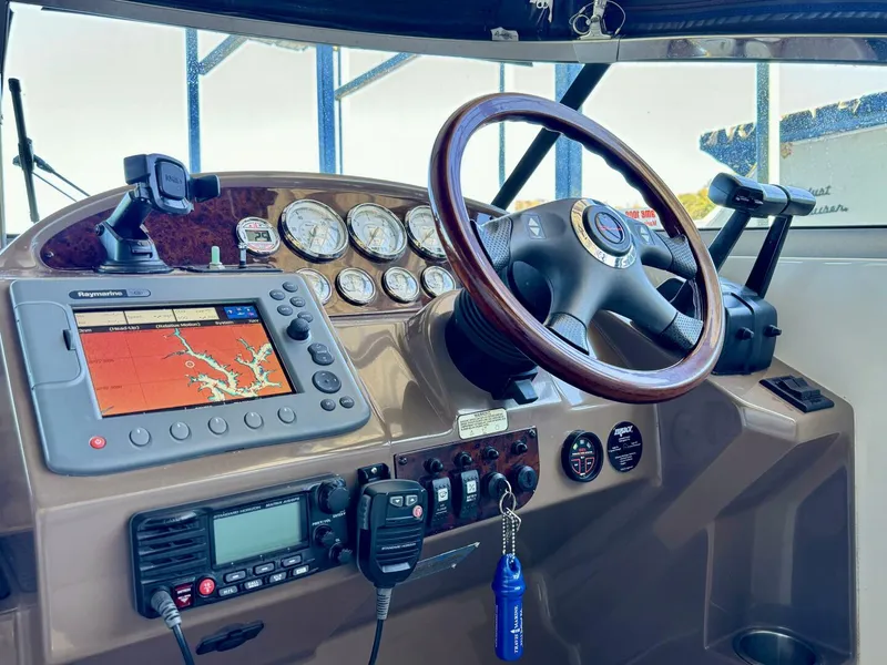 Slide: The Image of Regal 3360 Window Express 2006 - 4750950