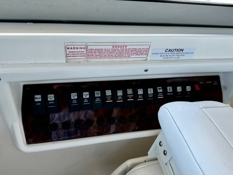 Slide: The Image of Regal 3360 Window Express 2006 - 4750952