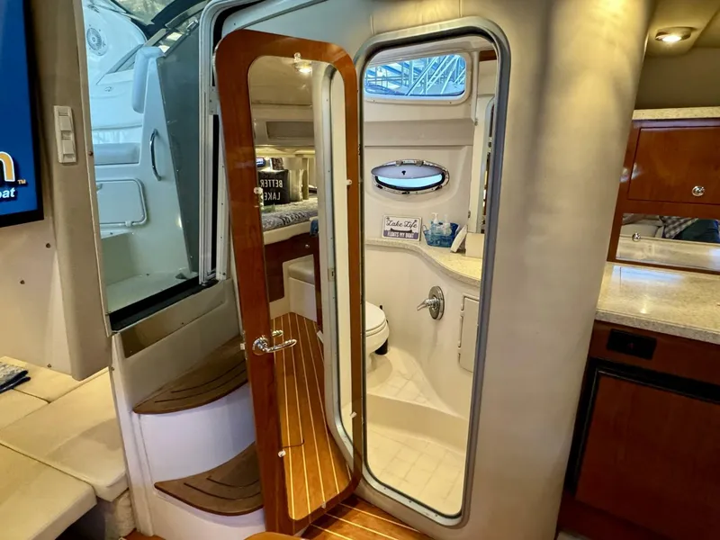 Slide: The Image of Regal 3360 Window Express 2006 - 4750997