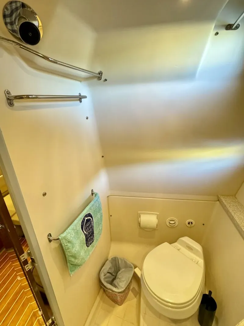 Slide: The Image of Regal 3360 Window Express 2006 - 4751000