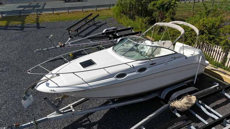 Slide: The Image of Sea Ray 260 Sundancer 2003 - 5603536