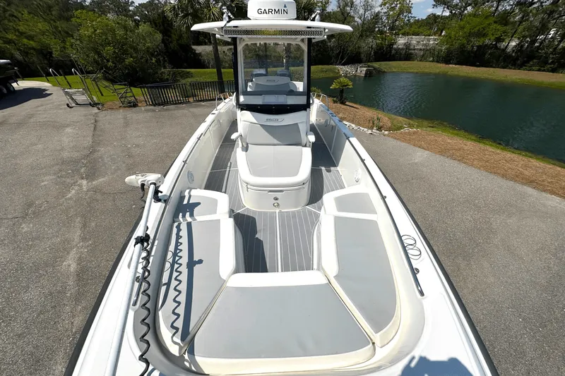 Slide: The Image of Boston Whaler 270 DAUNTLESS 2016 - 18