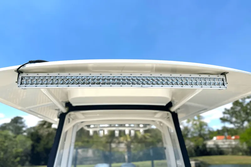 Slide: The Image of Boston Whaler 270 DAUNTLESS 2016 - 20