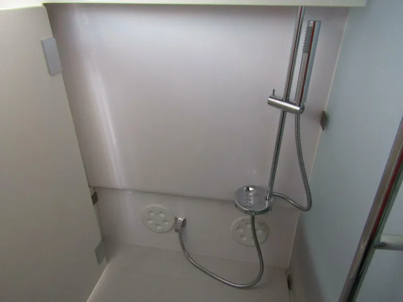 Slide: The Image of Axopar 37 Sun Top 2024 - 5283005