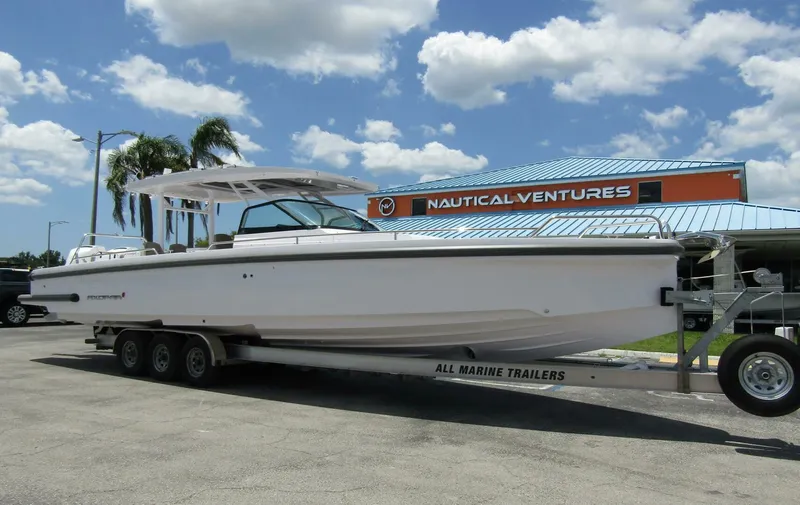 Slide: The Image of Axopar 37 Sun Top 2024 - 5282980